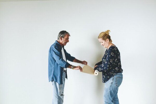 Иллюстрация: спокойный интерьер в стиле минимализм