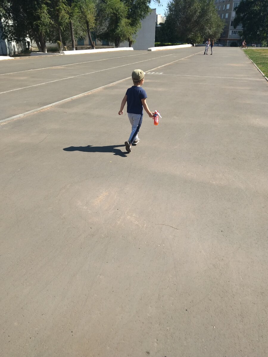 Бегать перед садиком не только полезно, но  и весело
