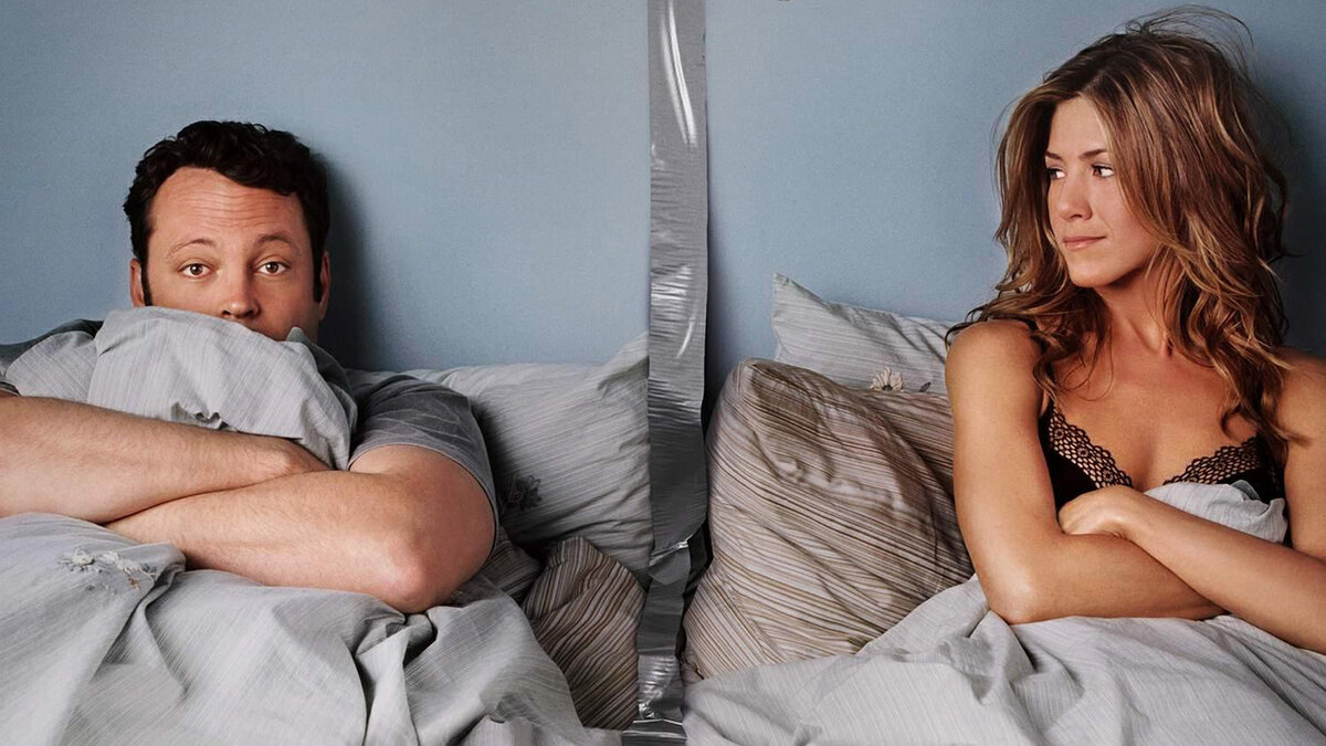 Jennifer Aniston (the Break-up 2006). Сон супругов в разных кроватях. Винс вон развод по американски. Как жена видит с мужем
