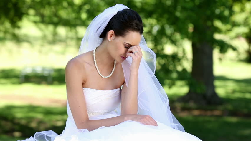 https://www.mumslounge.com.au/lifestyle/latest-news/bride-shits-herself-in-her-15k-wedding-dress-after-drinking-detox-drinks-to-combat-bloating/