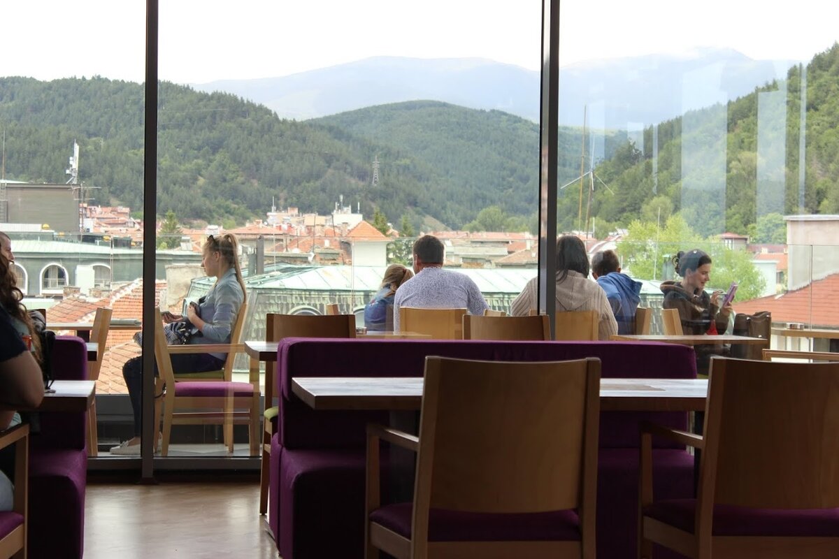 Панорамный бар в центре Благоевграда. Фото из личного архива автора