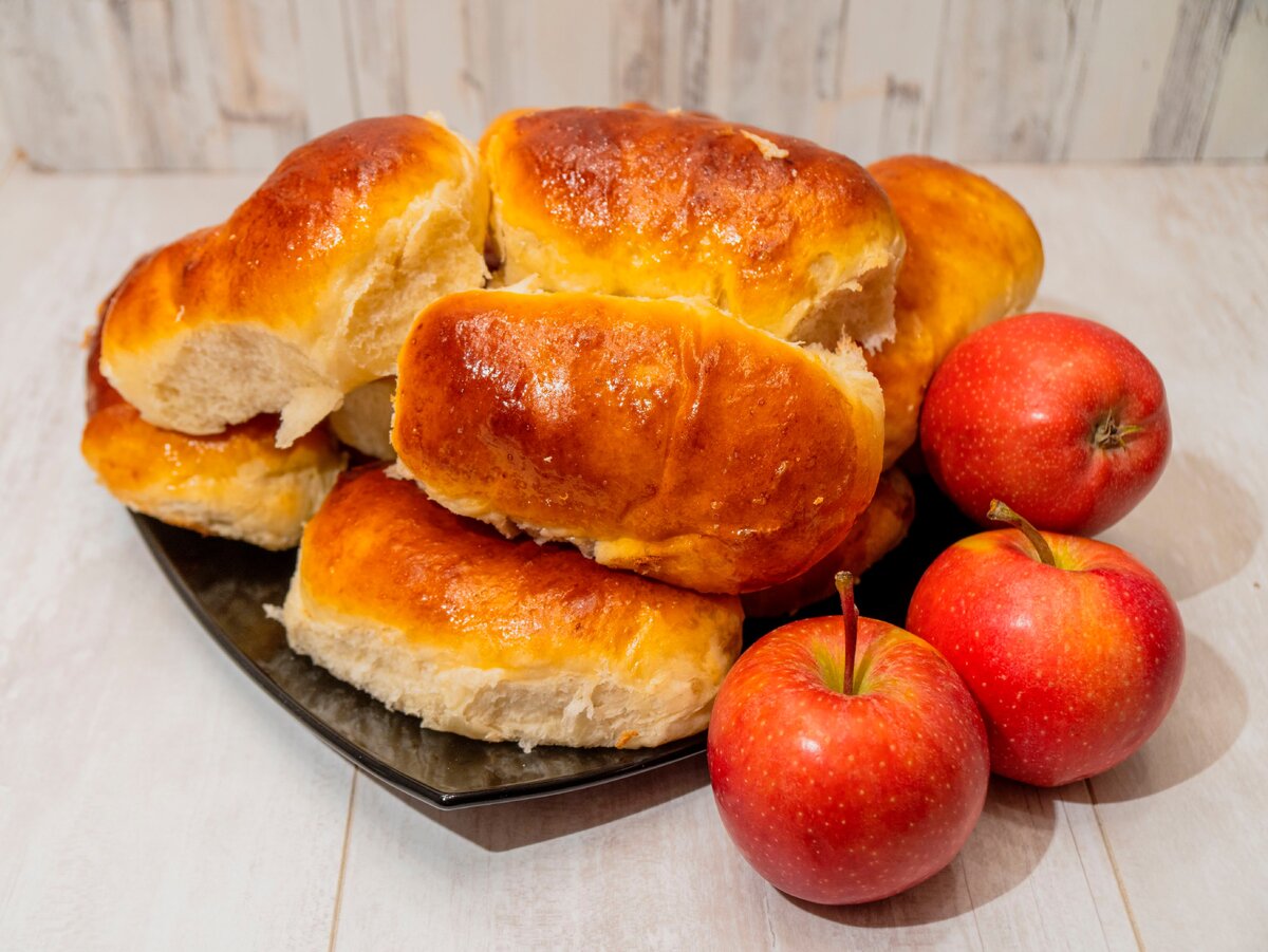 Рецепт пирожков с яблоками, способный разрушить все мифы о криворуких хозяйках
