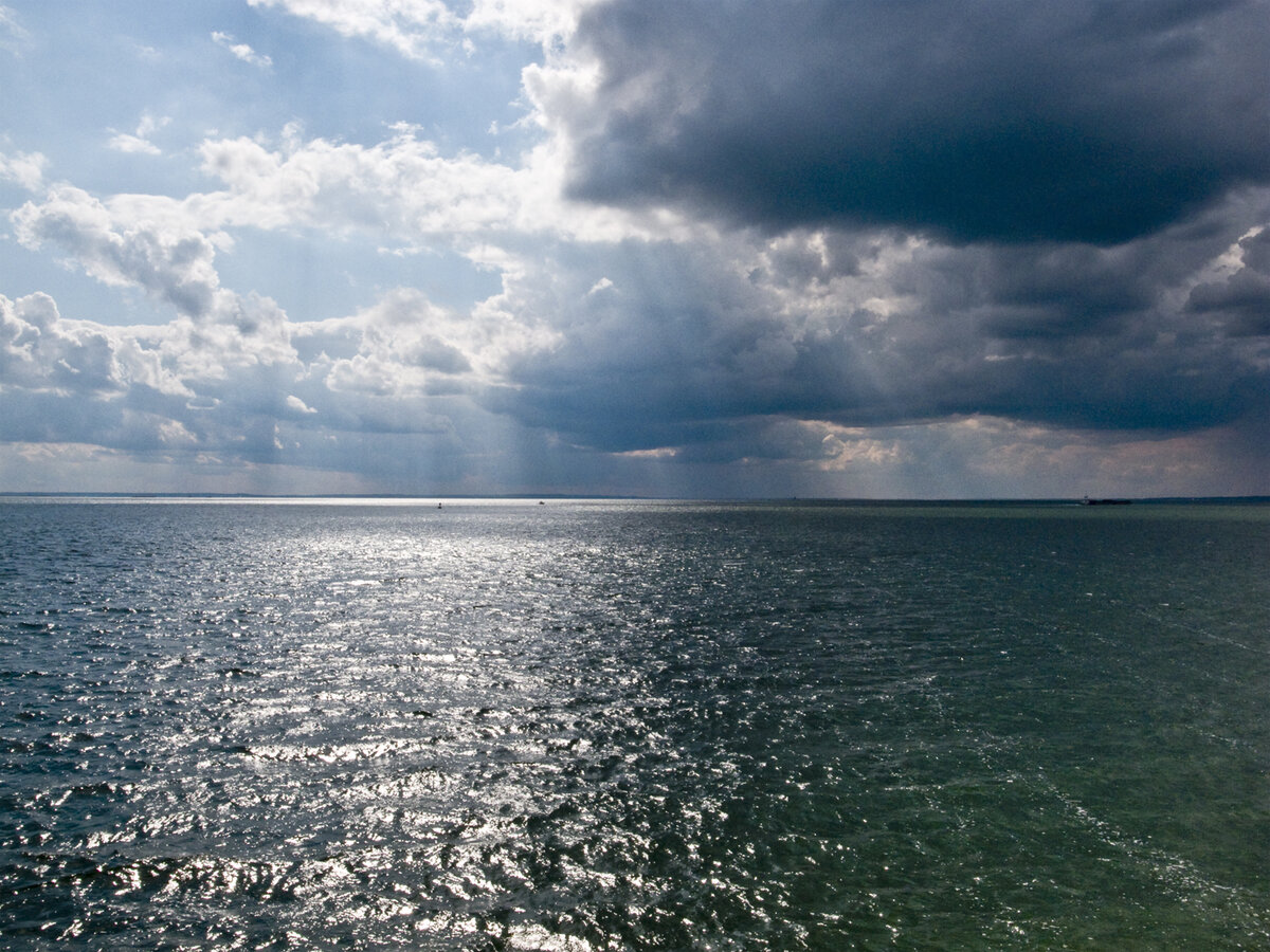 Серебристое море