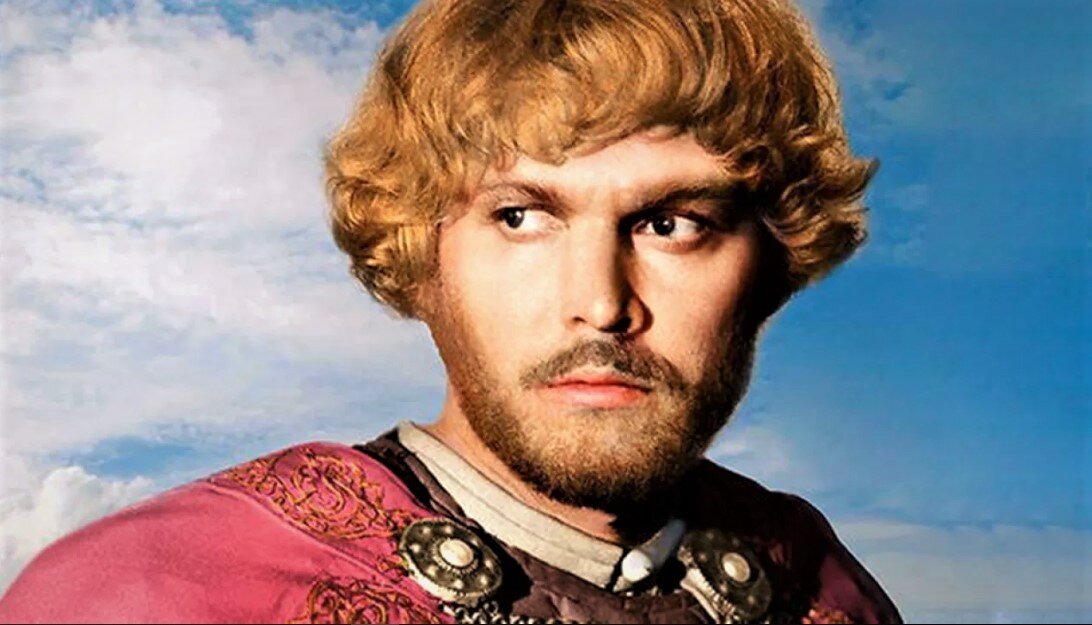 Кадр из фильма "Финист - Ясный сокол"