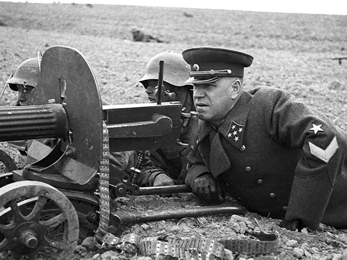 Георгий Жуков на передовой