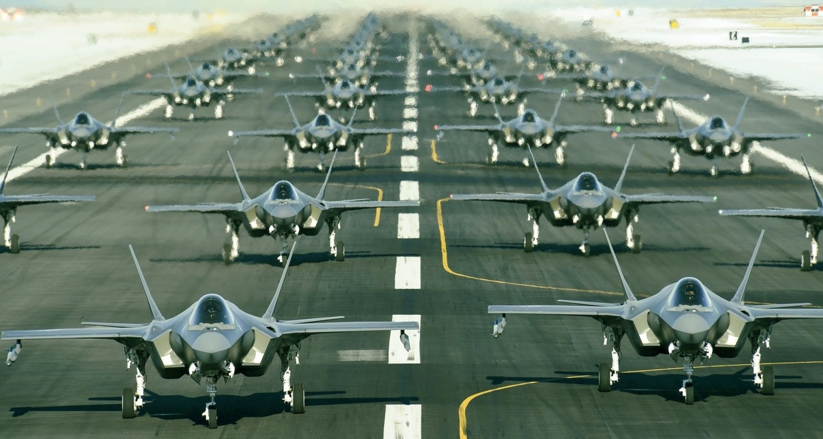F-35. Аэродром.
