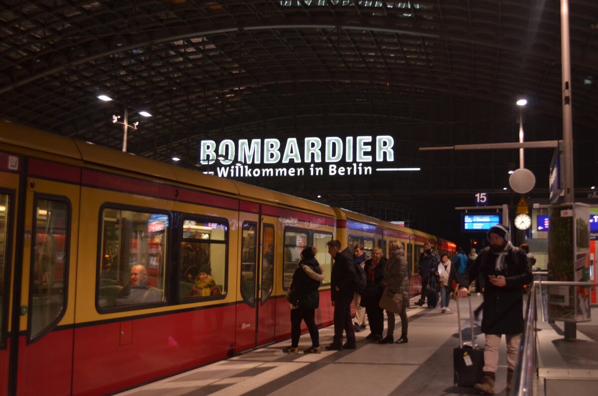 Berlin Hauptbahnhof: инструкция по применению Центрального вокзала Берлина.  | Железнодорожье и его окрестности | Дзен