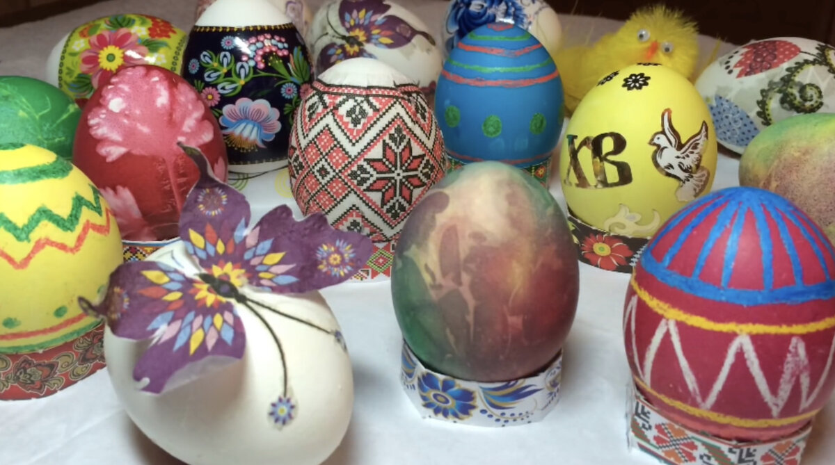 Существует много технологий покраски Пасхальных яиц. Делюсь своими секретами, как красиво покрасить яйца к Пасхе. Вариант 1.