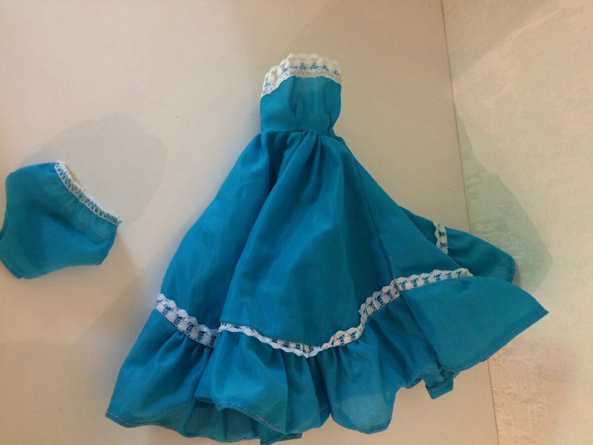 Оригинальное платье и трусы