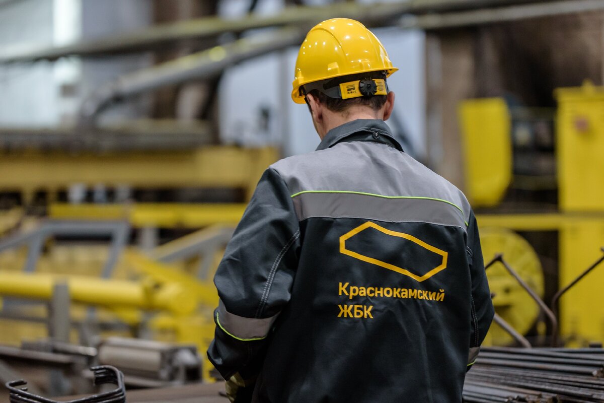 Рабочий на "Краснокамский завод ЖБК"