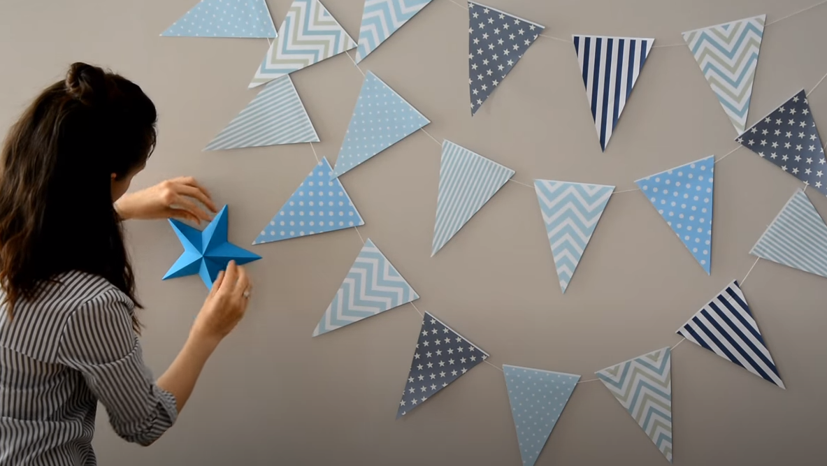 Мама на декрете готовит комнату для ребенка