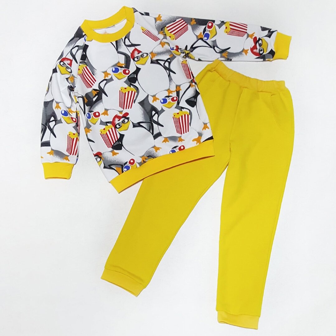 Детский костюм из трикотажа