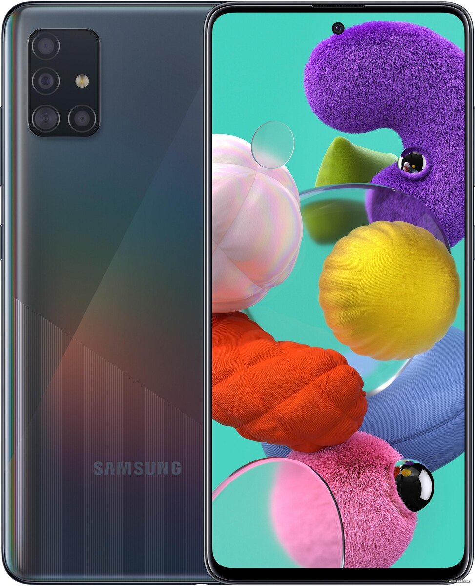 На фото изображен сейчас продающийся Samsung Galaxy A 51