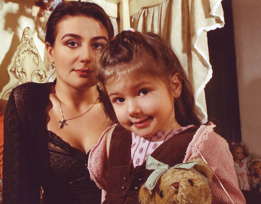 дочь мельниковой. дочь анастасии мельниковой. дочь мельниковой.