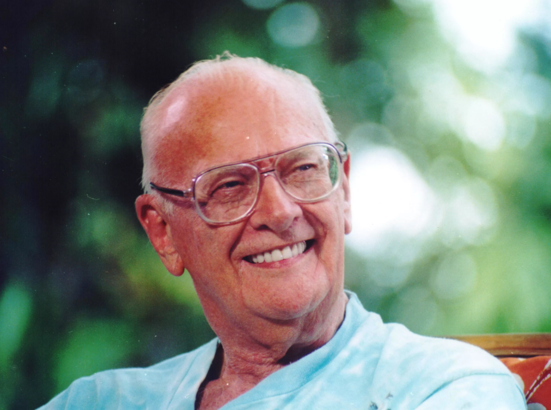 Артур Кларк (Arthur Charles Clarke, December 16, 1917 －March 19, 2008)
