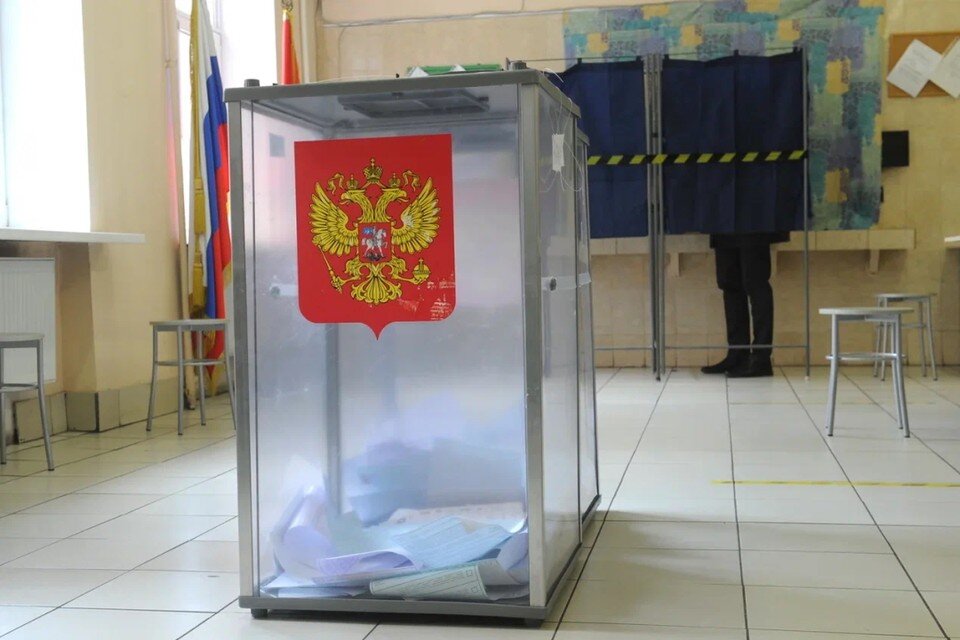     Муниципальные довыборы завершились в Петербурге. Юлия ПЫХАЛОВА