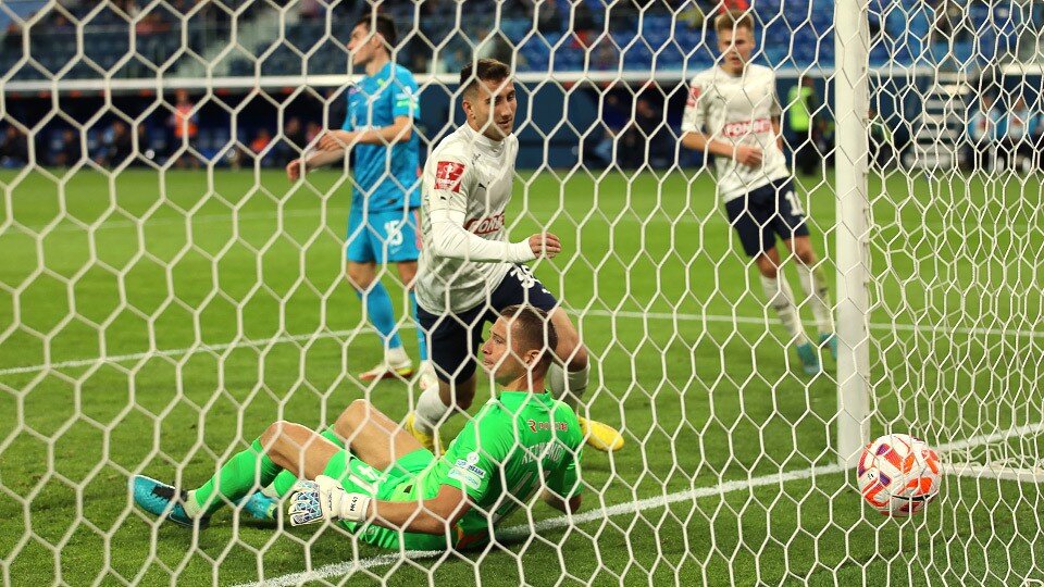     А вот во втором кубковом матче Зениту наша команда проиграла  c cайта ФК "Крылья Советов".