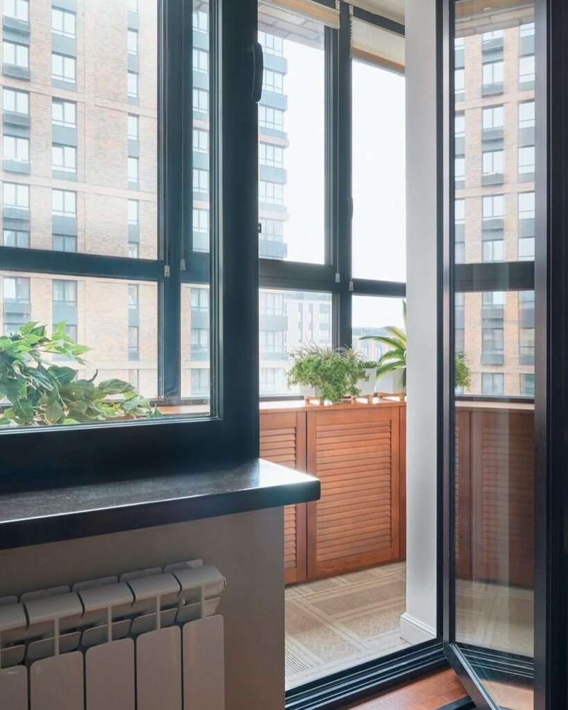 На 36 кв.м. - спальня, кухня, гостиная, гардеробная и красочный уютный интерьер