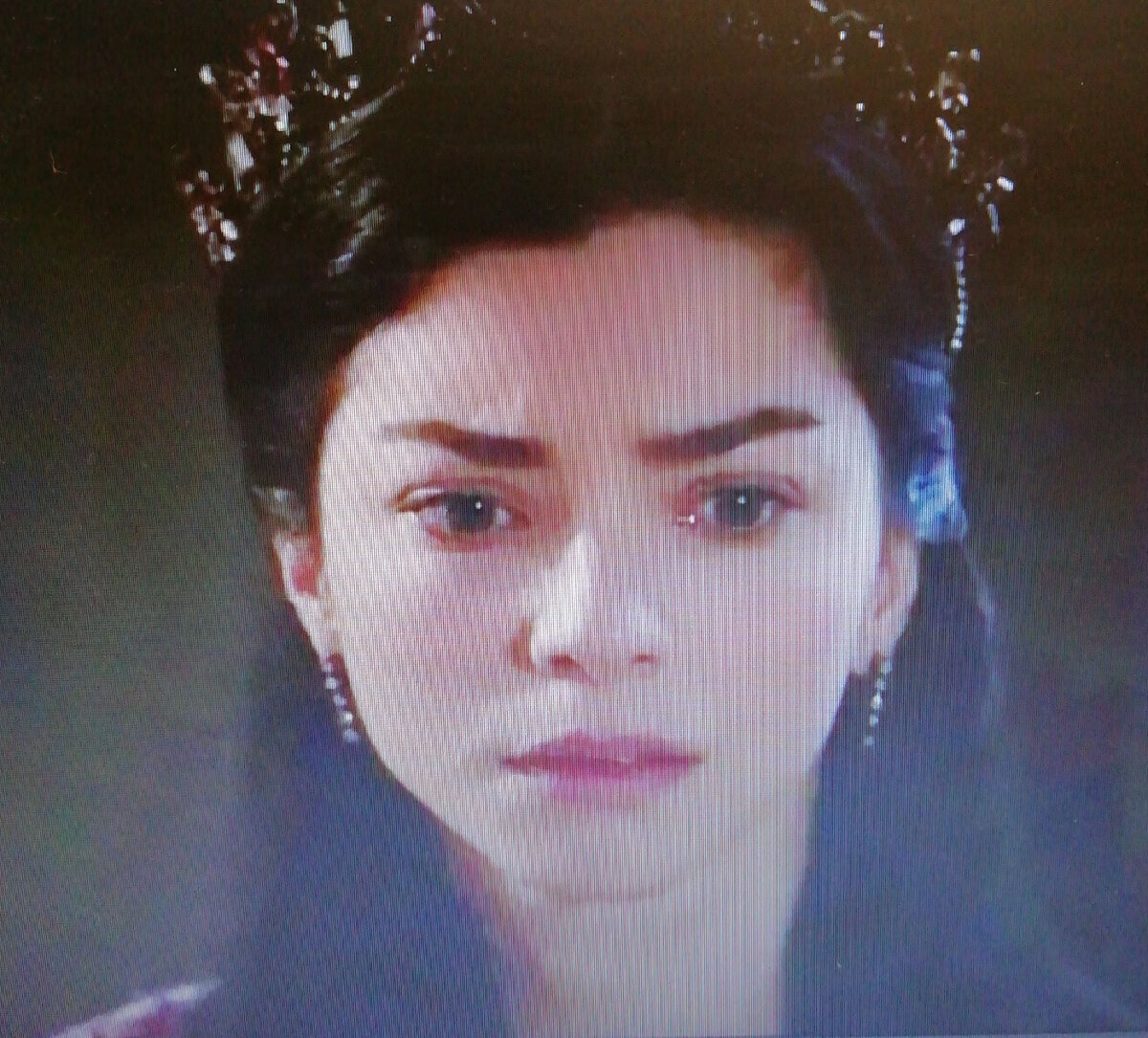 Нурбану в печали.