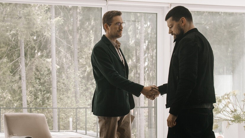     Кадр из сериала «Комплекс бога»  Онлайн-кинотеатр KION