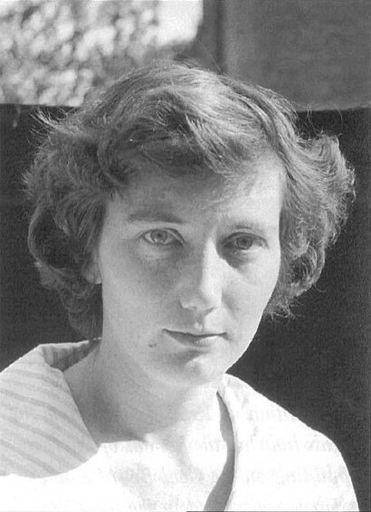 Дженнифер Пэксмэн (в девичестве Брукс-Смит), начало 1950-х гг. 