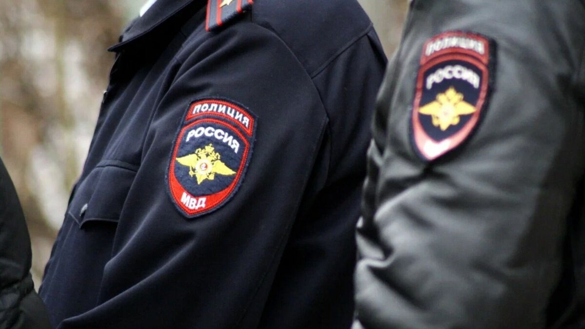     Министр внутренних дел Татарстана Артем Хохорин рассказал о том, как в 2022 году велась работа с преступлениями, совершенными в составе организованных преступных групп. За год удалось раскрыть 383 таких дела, пишет «Бизнес Онлайн».