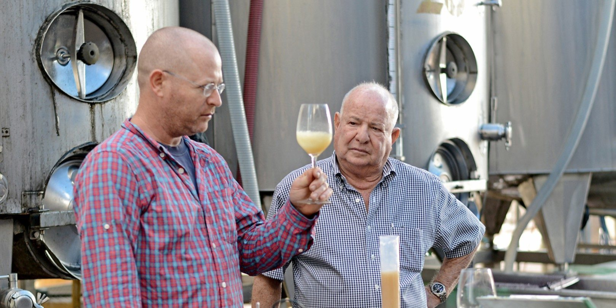 Фото: https://www.tishbi.com/en/about-us/