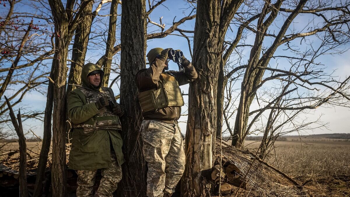    Украинские военнослужащие© AFP 2023 / YEVHEN TITOV