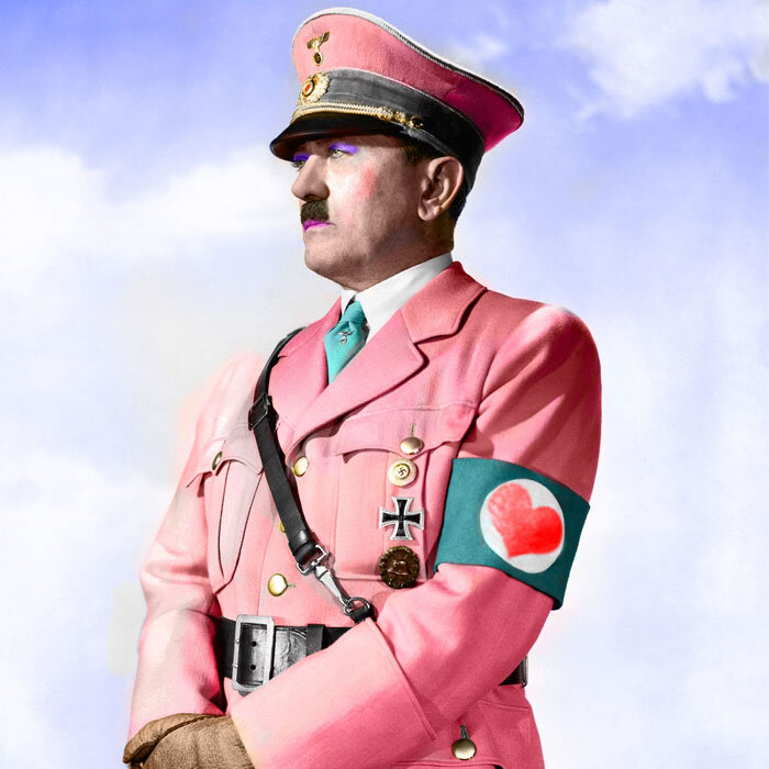 Гитлер в юбке картинки