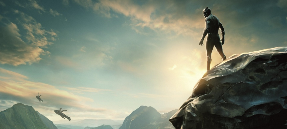 С первого взгляда можно решить, что Ваканда — обычная территория дикой Африки, но это не так. Здесь, в недрах пустынных земель, скрываются залежи уникального металла, способного поглощать вибрацию. Многие пытались добраться до него, разоряя всё на своём пути и принося смерть аборигенам, но каждый раз таинственный дух саванны — Чёрная Пантера — вставал на защиту угнетённых.