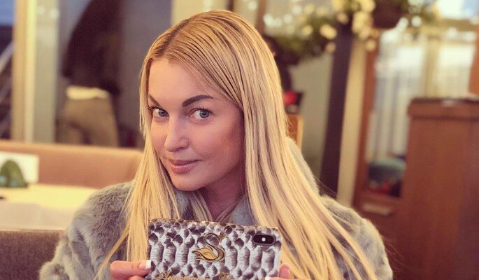 Анастасия Волочкова. Фото: instagram.com/volochkova_art