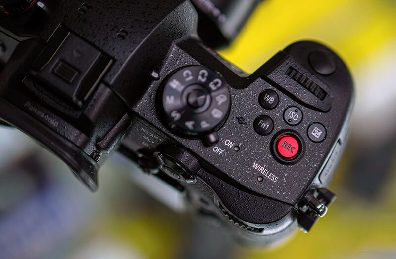 Panasonic lumix gh5s. Panasonic gh5s. Видеокамера Люмикс gh5. Panasonic gh5 APGRID. Sony gh5.