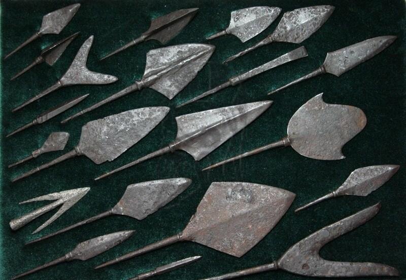 Наконечник бродхед стрелы. Виды стрел. Стрела в огне. Наконечники стрел тунгусов. Arrow tips.