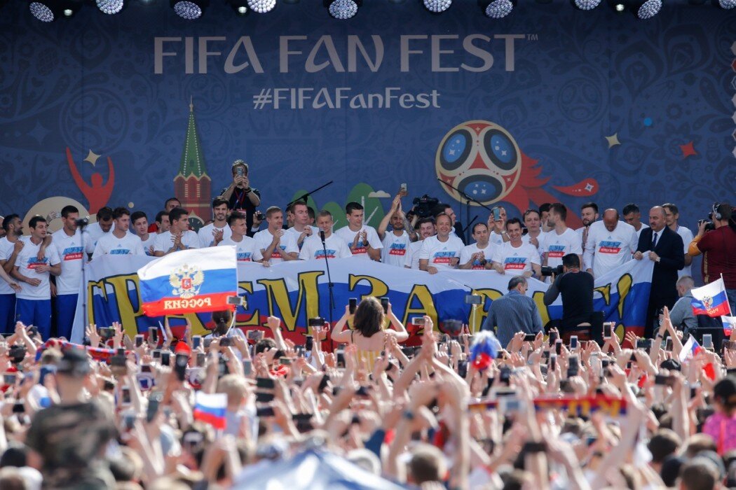 Спорт - это эмоции. Эмоции, вызванные выступлением сборной России на ЧМ-2018 – это самый большой заряд позитива и надежд, радости и гордости за всю историю постсоветского спорта в нашей стране.