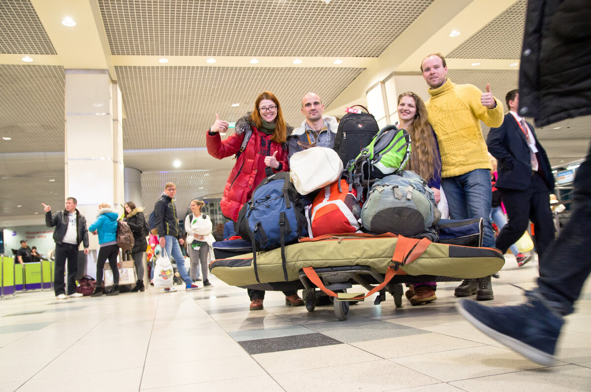 даа... теплых вещей у нас было много, а еще горнолыжное снаряжение