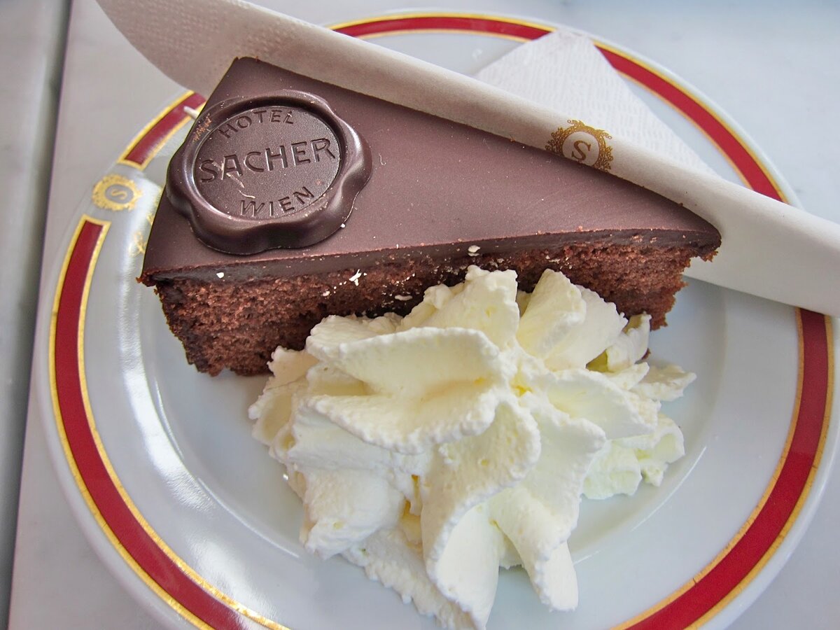 Венский торт «Захер» (Sachertorte)