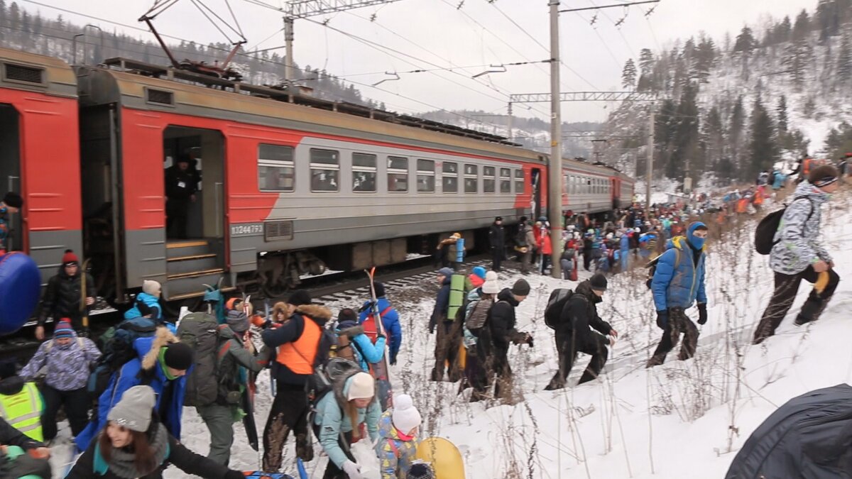 А это уже фестиваль, который прошёл в прошлом году. Ничего не изменилось. Та же атмосфера, то же место. Только участников уже 800 человек. 
 
