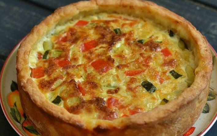 Порадуйте свою семью оригинальным, вкусным пирогом)))