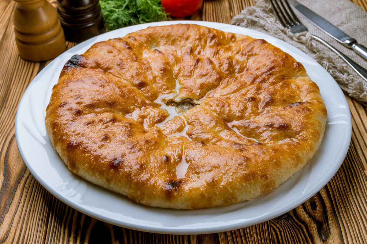 Осетинский пирог фыджин с мясом