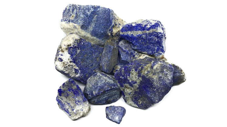 Как выглядит лазурит в природе