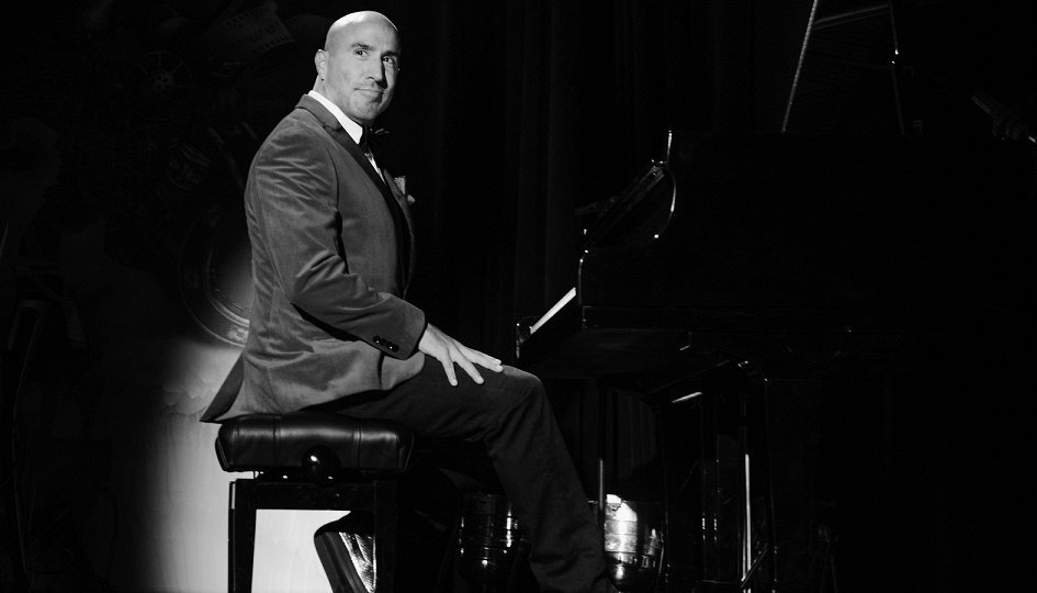 автор этой культовой музыки культовой игры