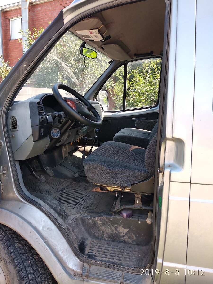 Вот так выглядит место водителя.