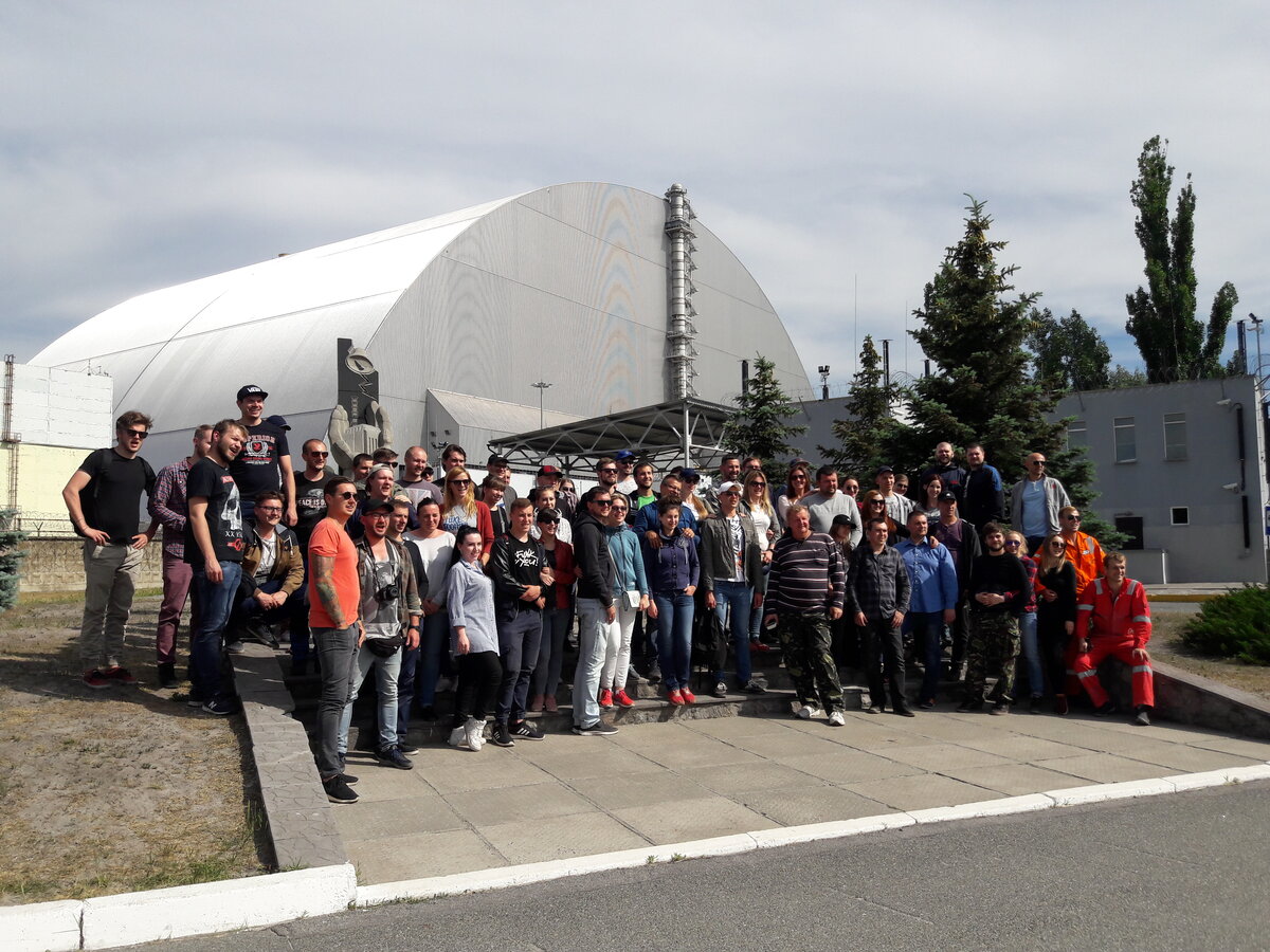 Туристы у ЧАЭС
