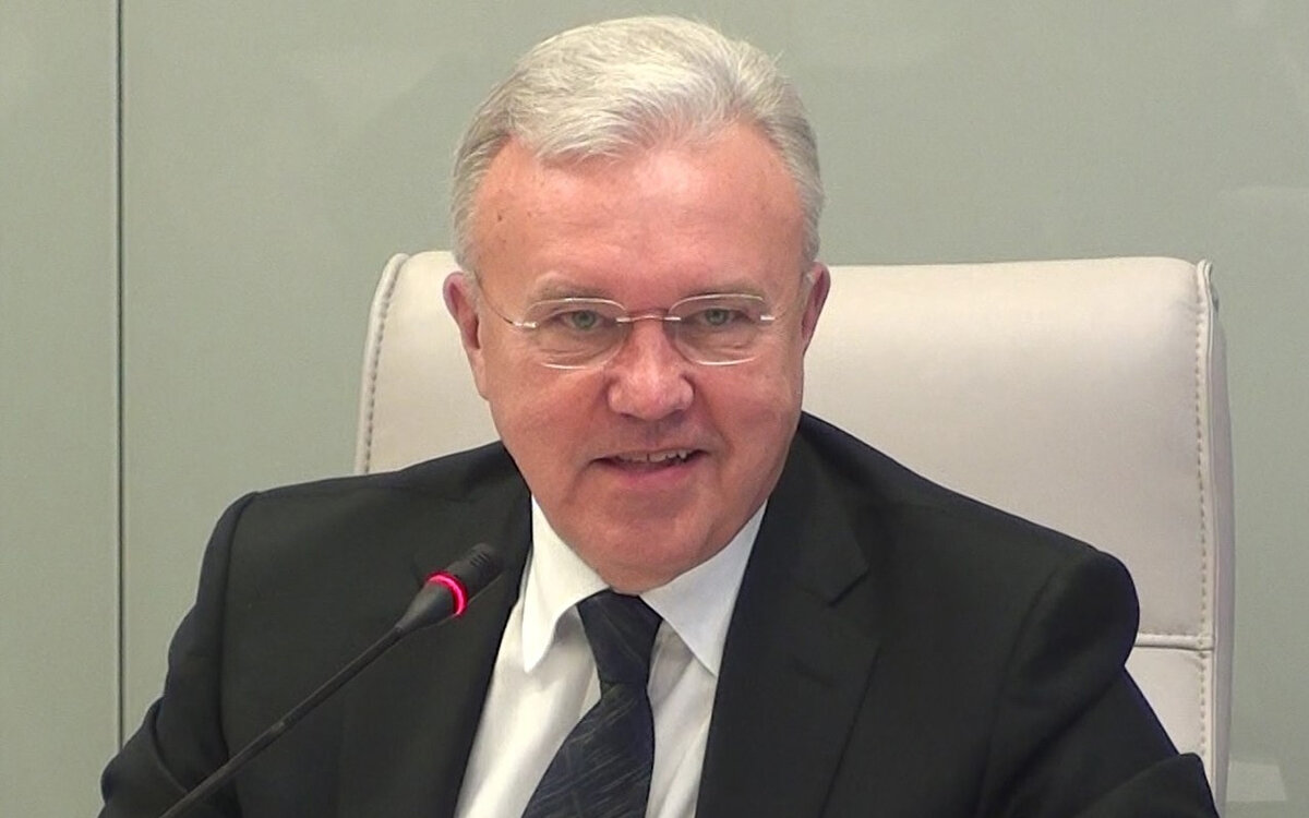 Губернатор Красноярского края Александр Усс (фото: KrasNews)