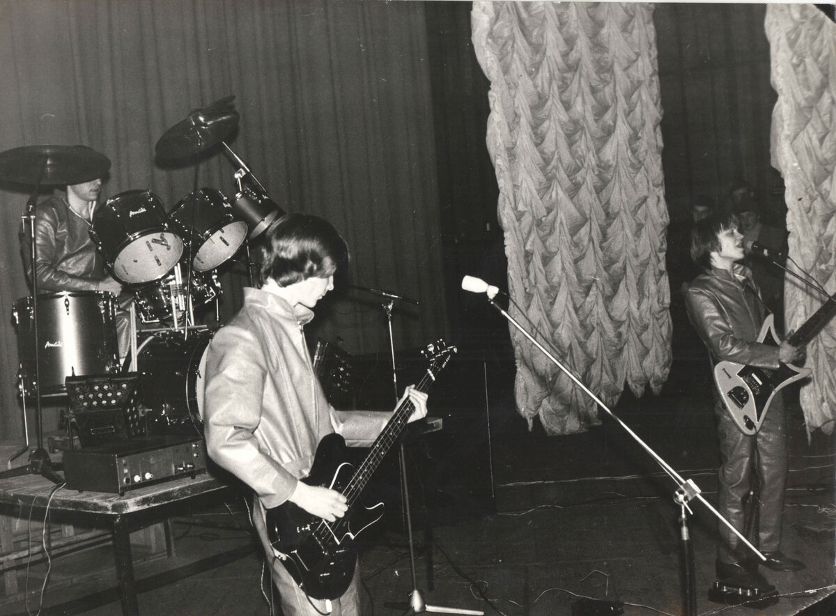 Играет "Вдохновение"