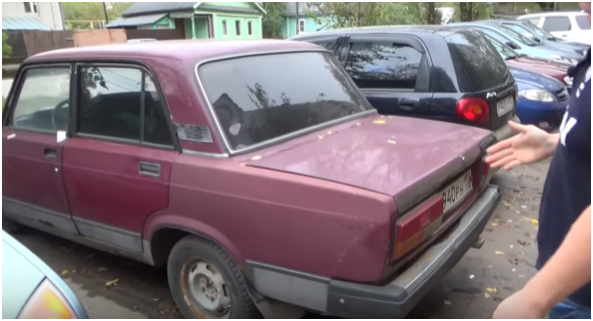 Рис. 2 - Заброшенный Ваз 2107