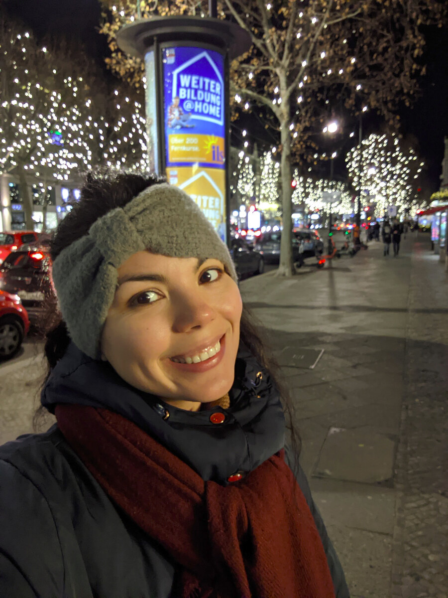 Воскресный вечер, прогулка по улице Кудам или Kurfürstendam