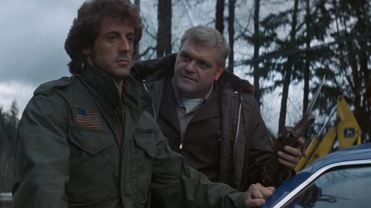 Вот так началась эта история... Рэмбо просто шел домой, у него были в порядке даже документы.