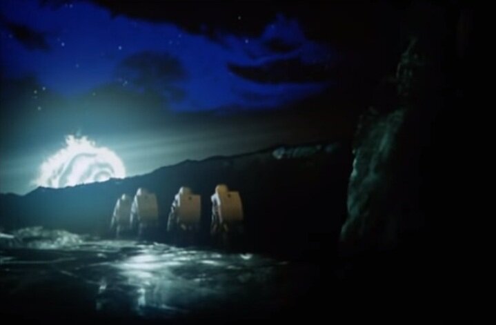 Кадр из к/ф "Лунная радуга" из свободных источников.