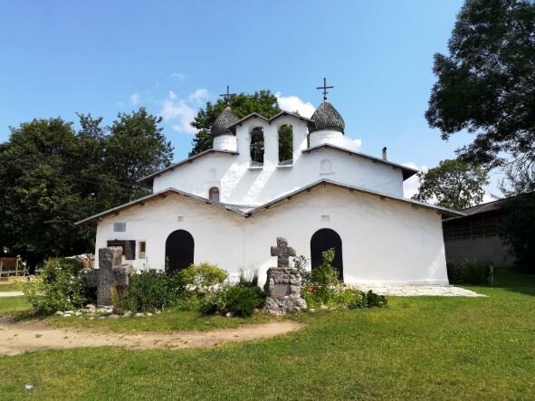 Церковь Покрова и Рождества Богородицы от Пролома